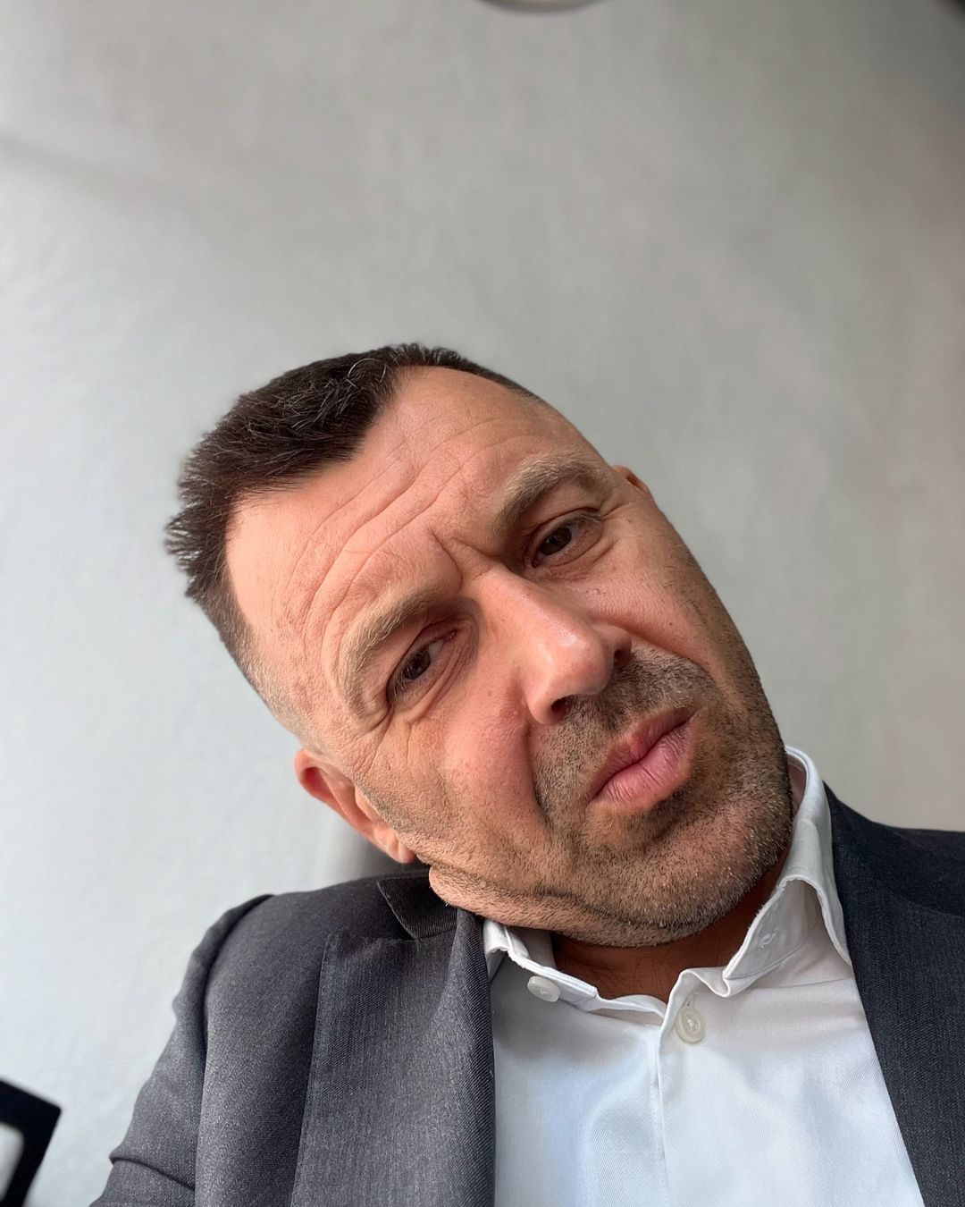 Муж-военный ведущей &quot;плюсов&quot; ошарашил заявлением о командире: &quot;Из армии не увольняют неудачников&quot;